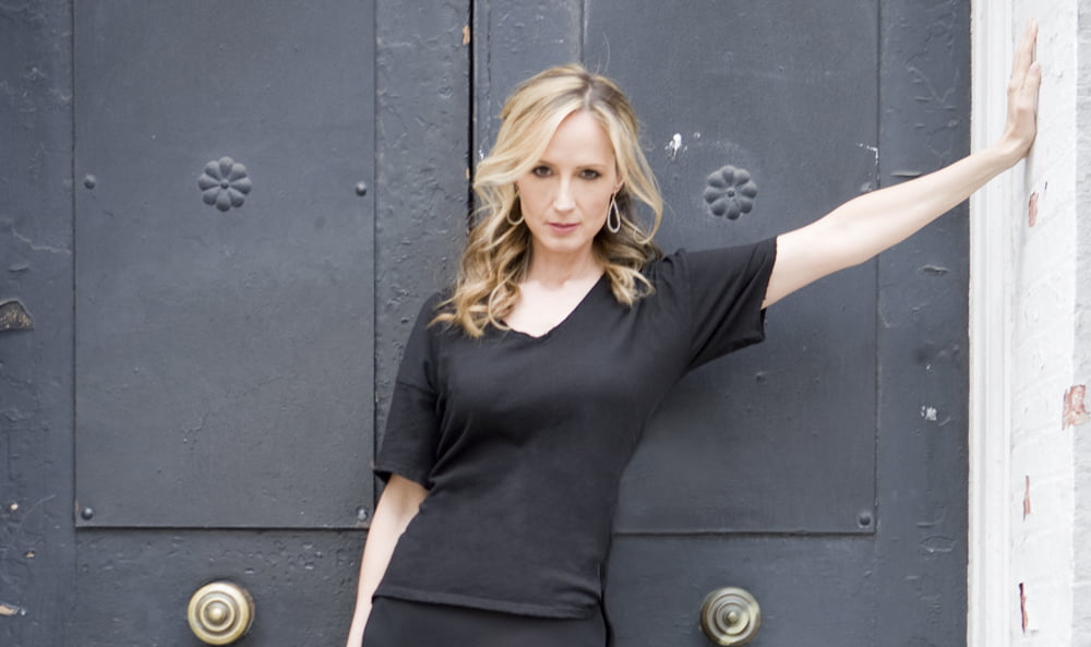 With Headphones on the Floor: A Conversation with Chely Wright
